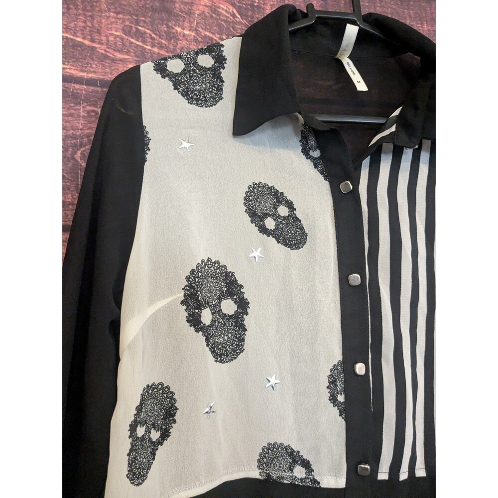 Live‎ 4 Truth Black White Sheer Blouse Skulls Stripes Square Buttons Size M - Picture 2 of 8